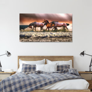Toile Stallions superbes jouant dans les vagues océaniqu