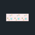 Toile Starbursts Atomique Rose Iconique Étiquettes<br><div class="desc">Ce motif d'impression en toile étanche rose Iconique présente des étoiles atomiques emblématiques. C'est vrai ! L'ancienne école, l'arrière - plan de couleur rose Première dame avec des taches d'or est la toile de fond parfaite pour le céleri turquoise, apaisant et kitsch cercles de couleur vert poire. Les taches de...</div>