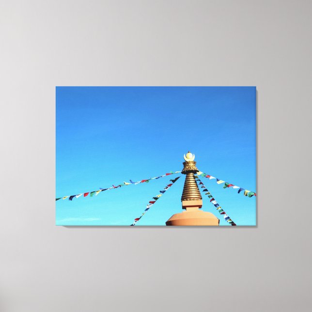 Toile stupa bouddhiste avec drapeaux de prière enveloppé (Recto)