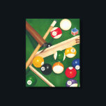 Toile Table de billard Lifelike avec boules et craie<br><div class="desc">Faites-les monter avec ce tableau spectaculaire d'une table de billard de Jennifer Goldberger. Les boules ont l'air neuves, le feutre a l'air immaculé, et la craie a déjà été appliquée aux bâtons de repère. Accrochez-le à la maison ou offrez-le à un ami ou à un proche qui aime jouer au...</div>