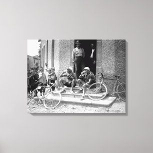 Toile Tour de France 1921 Après l'étape Heure de la bièr