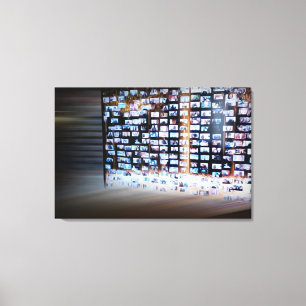 Toile Traverser des frontières en ligne