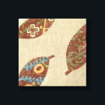 Toile Trois Feuilles sur l'Arrière - plan Texture Linen<br><div class="desc">Les meilleures choses arrivent en trois ! Placés sur un arrière - plan de lin,  ces feuilles semblent flotter vers le sol dans un tumble automnal. Attrapez-les et placez-les sur votre mur aujourd'hui !</div>