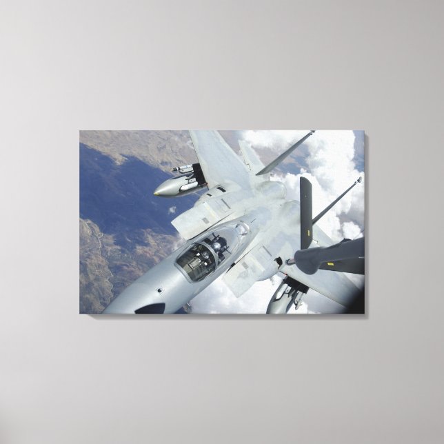 Toile Un aigle F-15 s'éloigne d'un KC-135 (Recto)