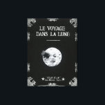 Toile Un voyage au cinéma français rétro Vintage de la L<br><div class="desc">Le Voyage dans la Lune /A Trip to the Moon (France, 1902), la première histoire de science-fiction de l'écran, est un chef-d'oeuvre de 14 minutes créé par le réalisateur français imaginatif et maître magicien Georges Melies (1861-1938) dans sa version de l'histoire de Jules Verne. L'intrigue du film silencieux, une satire...</div>