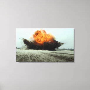 Toile Une explosion éclate