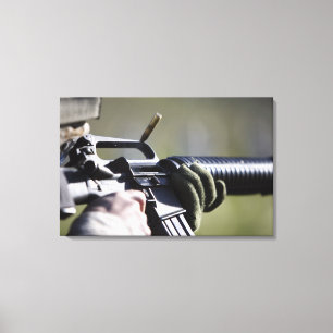 Toile Une mouche ronde de la chambre d'un M-16A2