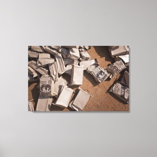 Toile Une pile de repas prêts à manger (Recto)