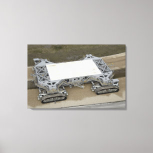 Toile Une vue aérienne du chenille-transporteur