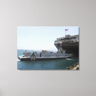 Toile Utilité de barge de débarquement prenant positio