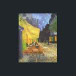 Toile Van Gogh; Café Terrasse le soir, Art Vintage<br><div class="desc">Café Terrace at Night, également connu sous le nom de Cafe Terrace sur la Place du Forum par Vincent van Gogh est une peinture architecturale de post impressionnisme d'art vintage offrant une vue extérieure sur un restaurant avec tables, chaises, serveurs, personnes et étoiles dans le ciel nocturne. Van Gogh a...</div>