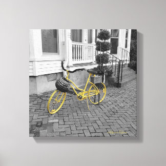 Toile Vélo jaune sur pavés
