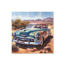 Vieille voiture bleue déserte dans le désert aussi