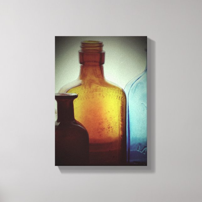 Toile Vintage Bottle Still Life (Recto)