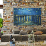 Toile Vintage Van Gogh Regarder La Nuit Sur Le Rhône<br><div class="desc">Un joli tirage de ''Starry Night Over The Rhone'' peint en 1888 par Vincent Van Gogh (1853 - 1890). Le tableau capturait la nuit autour du Rhône. Le défi de la peinture de nuit fascina Van Gogh et en peignant Starry Night Over the Rhône il a choisi un point de...</div>