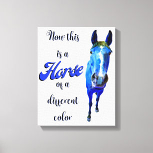 Toile Voici un cheval d'une couleur différente en bleu