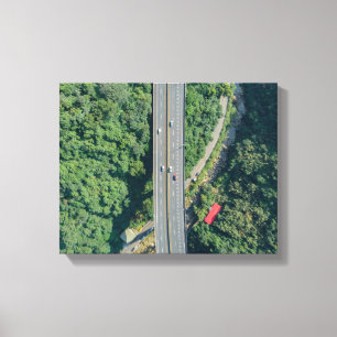 Toile vue aérienne sur l'autoroute pendant la journée