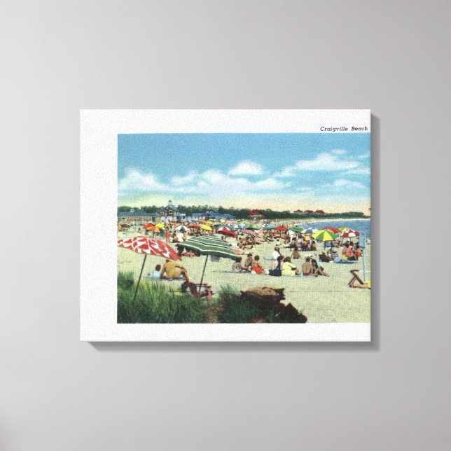 Toile Vue sur une plage de Craigville bondée (Recto)