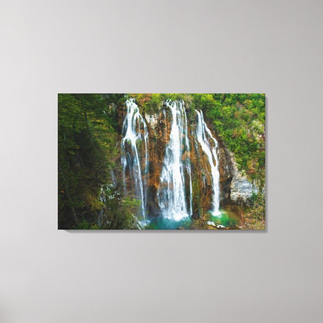 Toile Vue surélevée d'une cascade, Croatie (Recto)