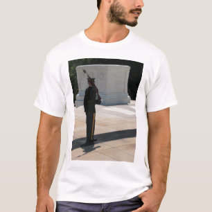 Tombe du T-shirt inconnu