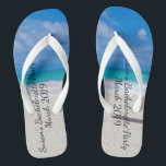 Tongs Bachelorette Party Tropical Beach Cruise<br><div class="desc">Cette conception a été créée par art numérique. Elle peut être personnalisée en cliquant sur le bouton personnaliser et en modifiant la couleur, en ajoutant un nom, des initiales ou vos mots préférés. Contactez-moi à l'adresse colorflowcreations@gmail.com si vous souhaitez que ce design soit disponible sur un autre produit. Achetez ma...</div>