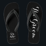 Tongs Bascules électroniques de marié de mariage de<br><div class="desc">Bascules électroniques faites sur commande de mariage de plage de jeunes mariés sur noir et blanc. Personnalisez-le avec vos noms et date de mariage ou customisez-le plus loin si vous souhaitez changer les couleurs ou ajuster la disposition.</div>