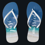 Tongs Calligraphie Mariée Plage Mariage Flip Flops<br><div class="desc">Calligraphie mariée plage mariage flip flops avec des bretelles minces</div>