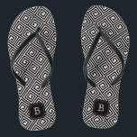 Tongs Chic élégant moderne noir ivoire grec clé Monogram<br><div class="desc">Conçu par fat*fa*tin. Facile à customiser avec votre propre texte,  photo ou image. Pour des demandes personnalisées,  veuillez contacter fat*fa*tin directement. Des frais personnalisés s'appliquent. www.zazzle.com/fat_fa_tin www.zazzle.com/color_therapy www.zazzle.com/fatfatin_blue_knot www.zazzle.com/fatfatin_red_knot www.zazzle.com/fatfatin_mini_me www.zazzle.com/fatfatin_box www.zazzle.com/fatfatin_design www.zazzle.com/fatfatin_ink</div>