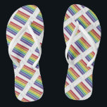 Tongs Couche arc-en-ciel Gay Pride Mariage Flip Flops<br><div class="desc">Les tongs présentent une illustration originale d'une tranche de gâteau mariage de la couche arc-en-ciel. Fait une faveur de mariage unique !</div>