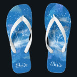 Tongs Élégant bleu blanc Quelque chose bleu Mariage mari<br><div class="desc">Avec un motif classique bleu et blanc, ces élégantes tongs sont une jolie idée bleue pour votre mariage. Ils ajouteront une dose élégante de glamour à votre jour de mariage, de fête de bachelorette ou autre célébration. customisez-le avec votre libellé en utilisant les champs modèles. ♥ Si vous souhaitez modifier...</div>