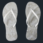 Tongs élégante dentelle de perle de rhinocéros blanc chi<br><div class="desc">élégants accessoires de mode en dentelle blanche chic de rhinocéros. accessoires de mode en dentelle nuptiale.</div>