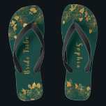 Tongs Elégante tribu Mariée Emerald Green & Gold Foliing<br><div class="desc">Ces tongs de feuillage vert émeraude et doré de cette élégante tribu de mariées présentent un feuillage doré motif et une typographie moderne sur un arrière - plan vert foncé intemporel. C'est un beau cadeau pour votre tribu nuptiale. Affichez la collection sur cette page pour rechercher les éléments correspondants. customisez-le...</div>