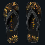 Tongs Elégante tribu Mariée Noir & Or Motif de Foliage<br><div class="desc">Cette élégante tribu de mariées, feuillage noir et or, feuillages motifs, possède une palette luxueuse de noir et or, avec un superbe motif floral doré et une typographie moderne contre un arrière - plan noir, exsument l'élégance et le raffinement. C'est un beau cadeau pour votre tribu nuptiale. Affichez la collection...</div>