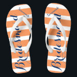Tongs Employé d'honneur de marine et corail<br><div class="desc">Personnalisé Marine et Coral Orange Sherbert Stripes Motif - Changez pour n'importe quelle couleur en cliquant sur personnaliser. Et dis tout ce que tu veux. Faites-en un de ces flip flops qui ont VOTRE message sur eux. Parlez de la plage !</div>