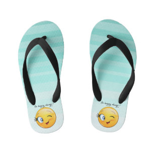 Tongs Enfants Adorable Winking Emoji Face-Be heureux toujours