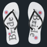 Tongs Épouse de fleurs de Lotus blanc et rose<br><div class="desc">Il est blanc et rose Lotus Flower Bride's Fun,  tongs de mariage personnalisés.</div>