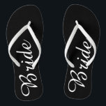 Tongs Flip Flops de mariée<br><div class="desc">Tongs noirs et blancs pour la mariée. Cliquez sur le bouton "Customisez !" pour ajouter du texte et plus !</div>
