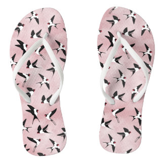 Tongs hirondelles dans le ciel -rose - Grande échelle