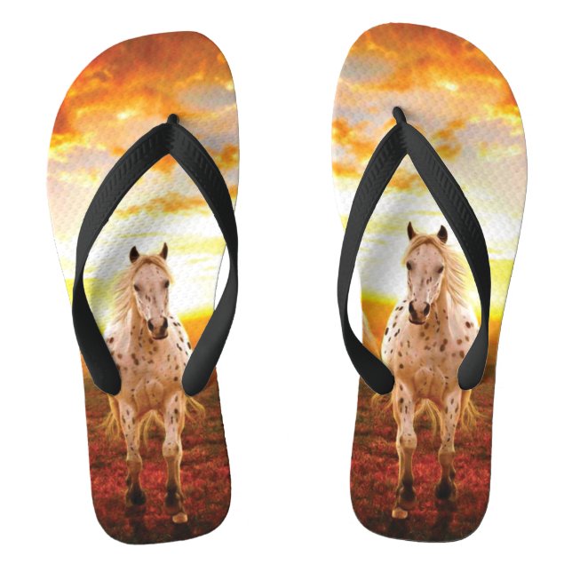 Tongs Horses at sunset throw pillow (Semelle)