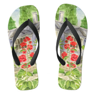 Tongs Jardin avec roses près de la maison