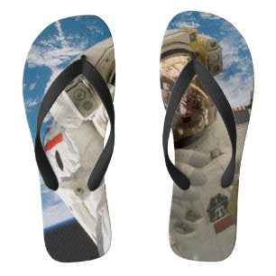 Tongs Marche dans l'espace