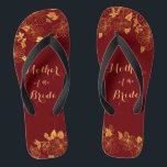 Tongs Mère de la mariée Bourgogne foncée et liage d'or<br><div class="desc">Ces flip flops de la Mère de la Mariée de Bourgogne foncée et de feuillage doré ont un arrière - plan bordeaux foncé qui est orné d'un motif de verdure fleurie dorée complexe et de typographie moderne personnalisable. La combinaison du riche bordeaux et de l'or chatoyant crée une esthétique élégante...</div>