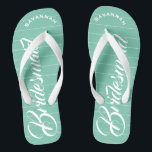 Tongs Monnaie De Bridesmaid Ou Tout Motif De Bandes Coul<br><div class="desc">Motif des bandes de menthe - Changez dans n'importe quelle couleur en cliquant sur personnaliser. Et dis tout ce que tu veux. Faites-en un de ces flip flops qui ont VOTRE message sur eux. Parlez de la plage !</div>