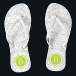 Tongs Monogramme gris et vert de Damas florales<br><div class="desc">sandales à tongs imprimées sur mesure avec un élégant motif à damas floral élégant et votre monogramme ou autre texte personnalisé dans un cadre circulaire. Cliquez sur Customiser pour modifier les polices de texte et les couleurs ou ajouter vos propres images pour créer un design unique et unique !</div>