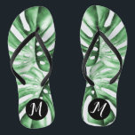 Tongs Monstera Feuilles Tropiques Monogrammes Flip Flops<br><div class="desc">De belles tongs en monogramme tropical sont un cadeau de remerciement élégant et fonctionnel pour les demoiselles d'honneur,  invités de fête,  enseignants,  mères et plus encore. Besoin d'aide pour personnaliser ? Message-moi !</div>
