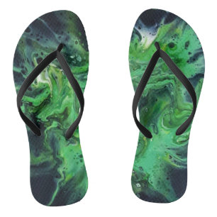 Tongs motif abstrait. Couleur vert et noir.