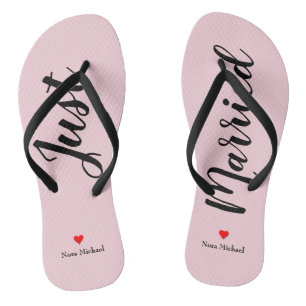 Tongs Personnalisez Just Married Flip Flops en rose pâle
