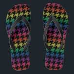 Tongs Pied de fond arc-en-ciel<br><div class="desc">Ce chic houndstooth avec noir et arc-en-ciel est incontournable. Modifiez la taille de la base en customisant de créer votre apparence de signature. Ajoutez aussi un monogramme ! Recherchez les accessoires de coordination. Elles sont parfaites pour les mariages pour changer de chaussures confortables à la réception.</div>