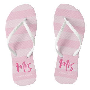 Tongs Pink Stripes Personnaliser avec le nom Mme.