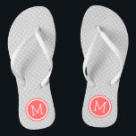 Tongs Points minuscules gris et corail Monogramme<br><div class="desc">sandales à tongs imprimées sur mesure avec un motif à pois mignon et votre monogramme ou autre texte personnalisé dans un cadre circulaire. Cliquez sur Customiser pour modifier les polices de texte et les couleurs ou ajouter vos propres images pour créer un design unique et unique !</div>